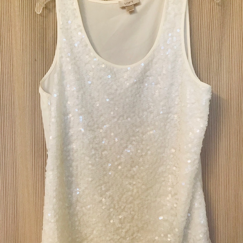 Sequin tank